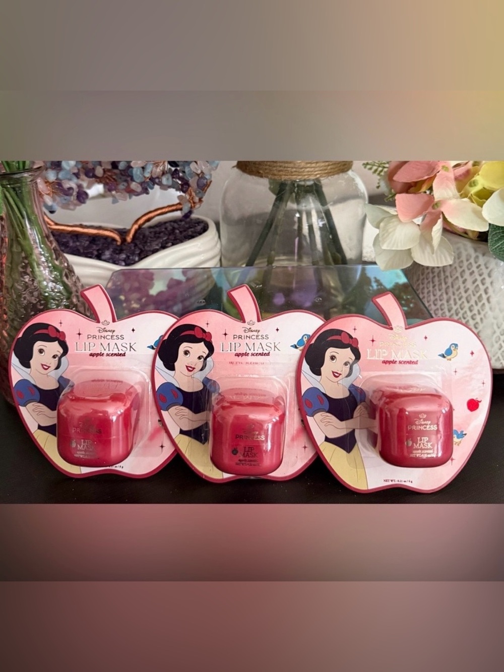 🆕🍎 DISNEY PRINCESS SNOW WHITE APPLE SCENTED LIP MASK TRIO. BRAND NEW SEALED.